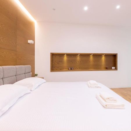 Exclusive 2 Bedrooms Apartment Tirana Exterior photo