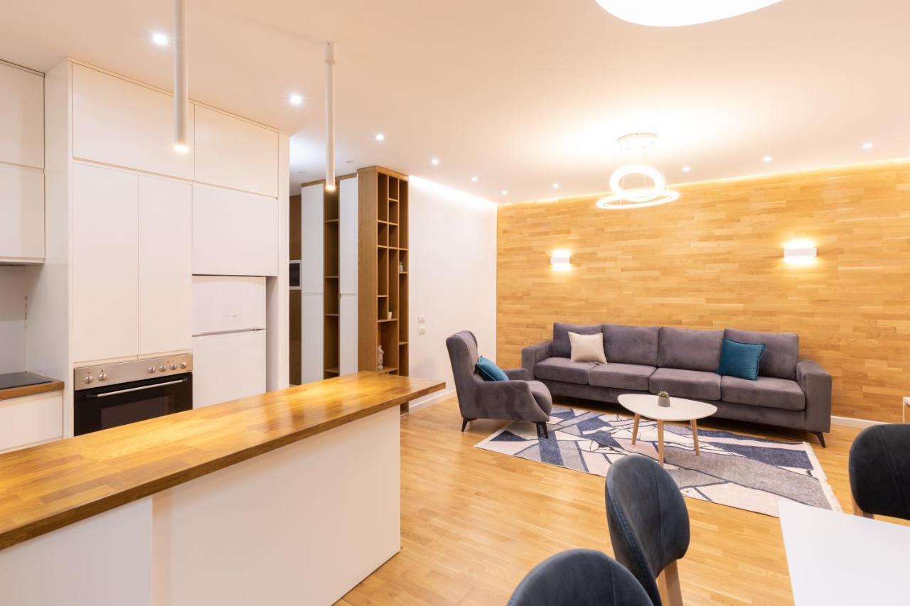 Exclusive 2 Bedrooms Apartment Tirana Exterior photo
