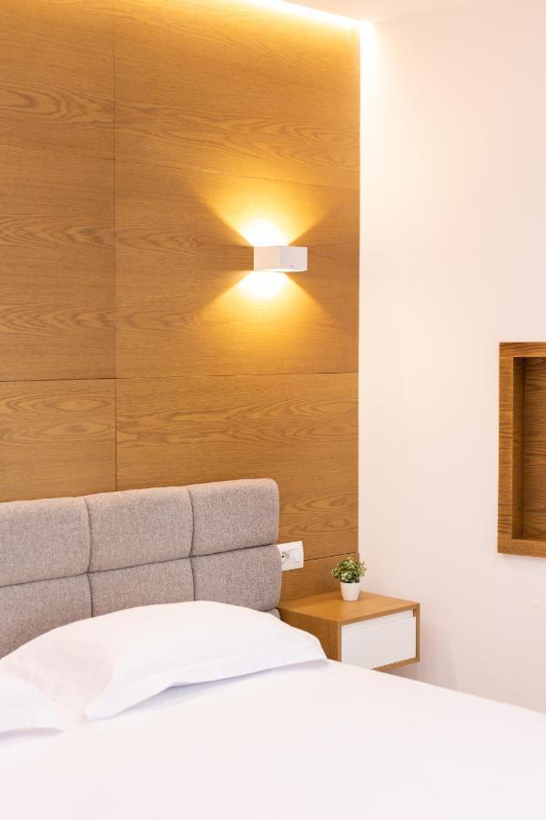 Exclusive 2 Bedrooms Apartment Tirana Exterior photo