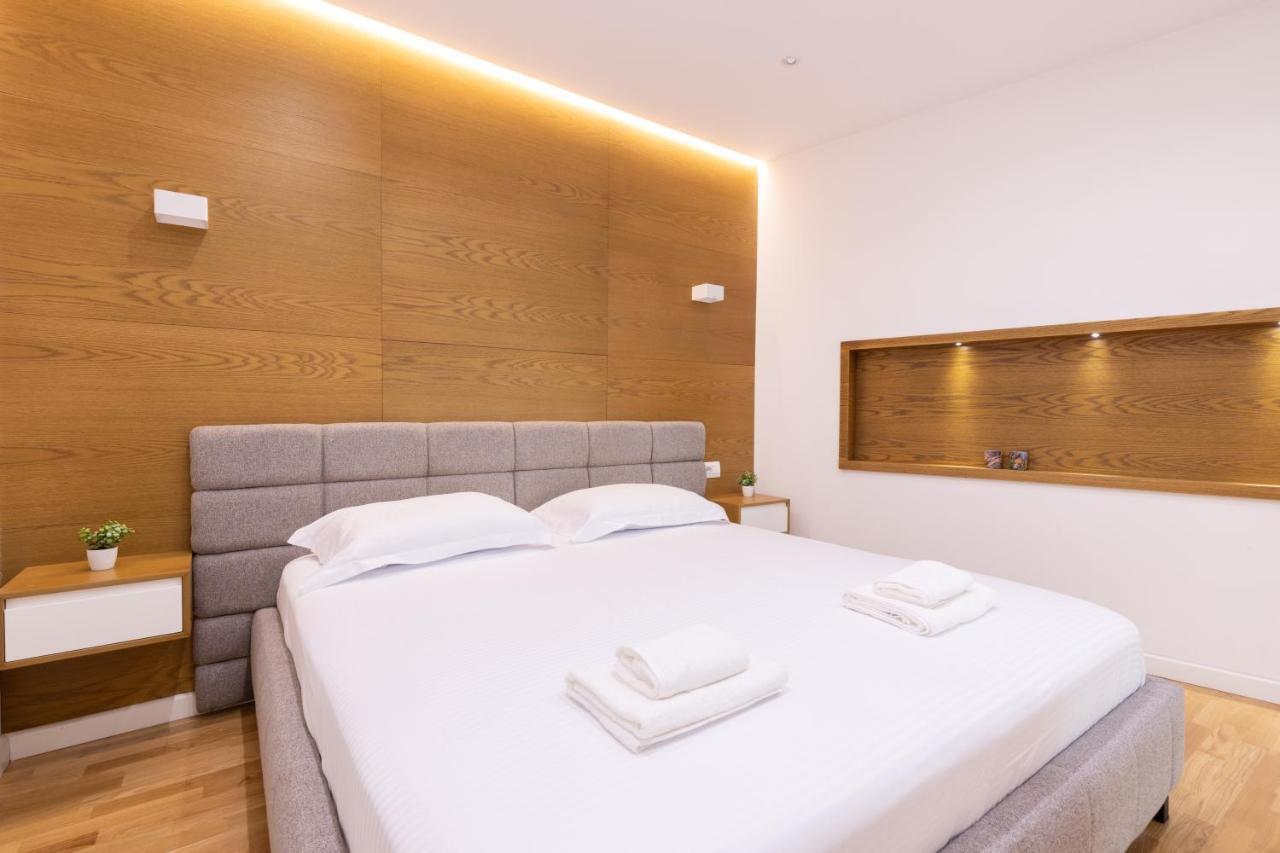 Exclusive 2 Bedrooms Apartment Tirana Exterior photo
