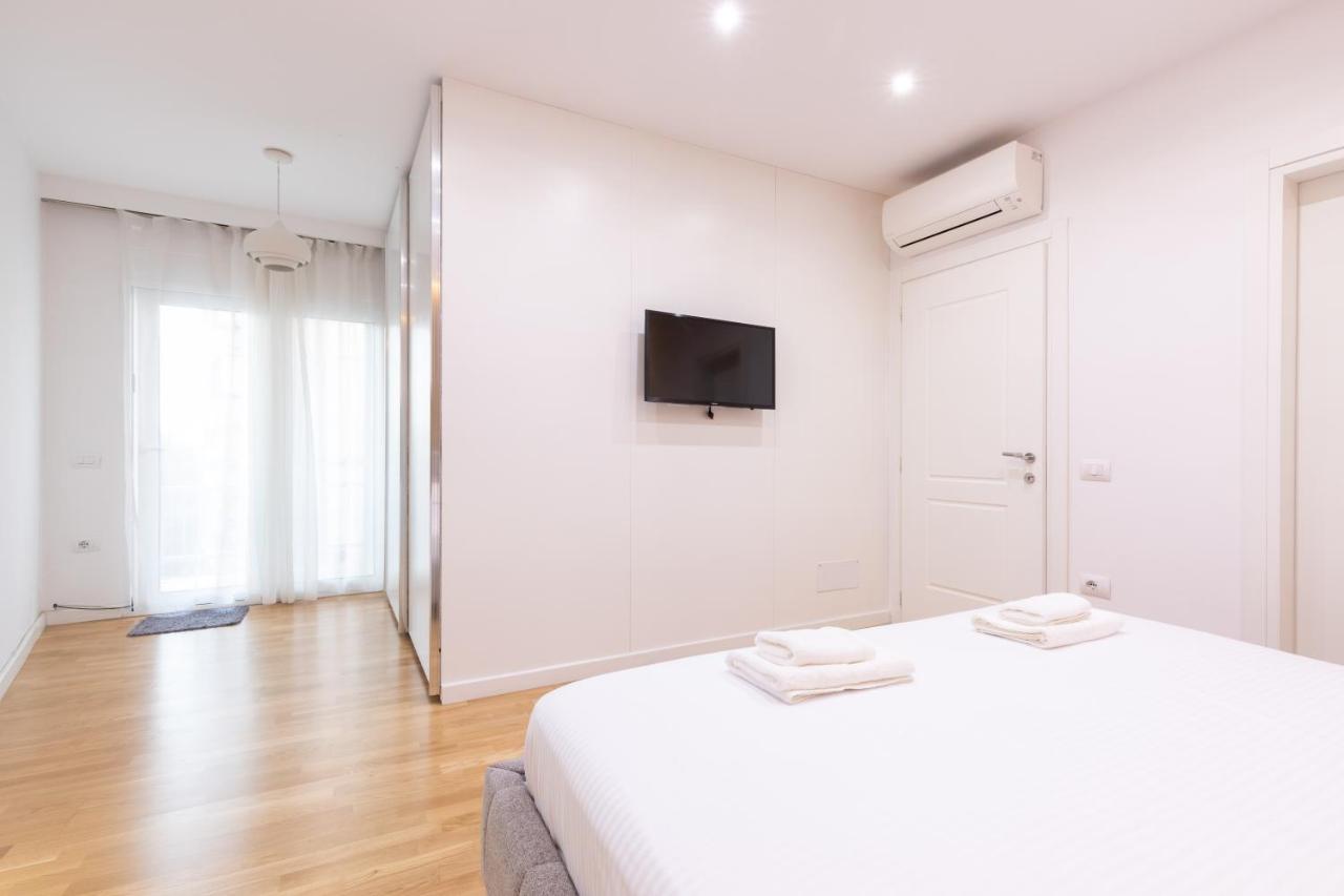 Exclusive 2 Bedrooms Apartment Tirana Exterior photo